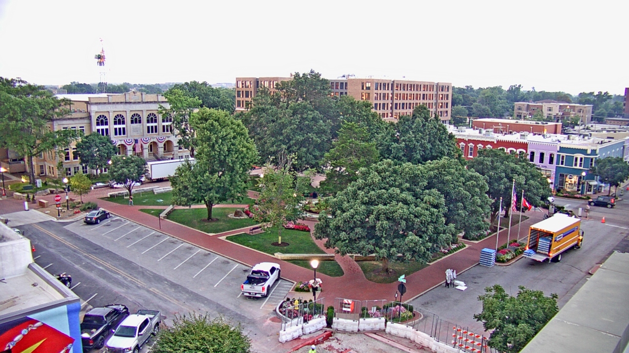 Thumbnail for current weather camera view from Walton�s 5 & 10 in Bentonville, Arkansas
