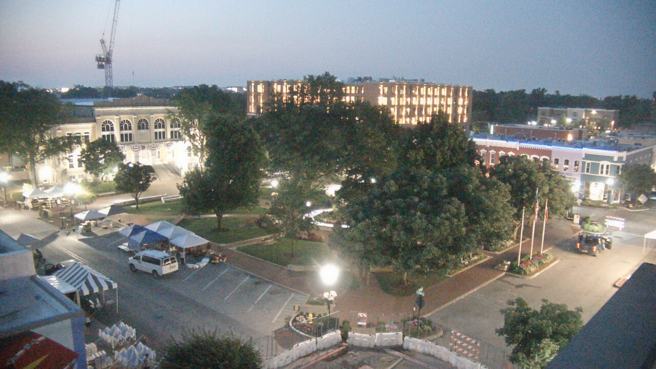 Thumbnail for current weather camera view from Walton�s 5 & 10 in Bentonville, Arkansas