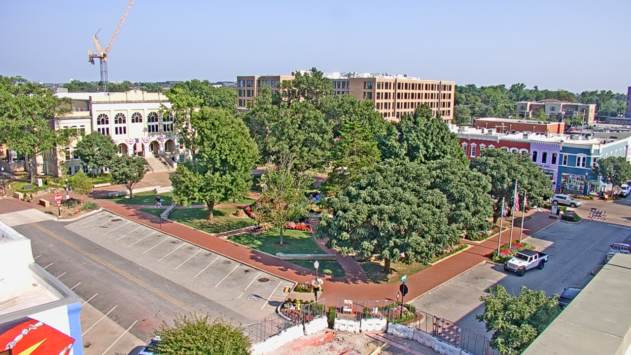 Thumbnail for current weather camera view from Walton�s 5 & 10 in Bentonville, Arkansas