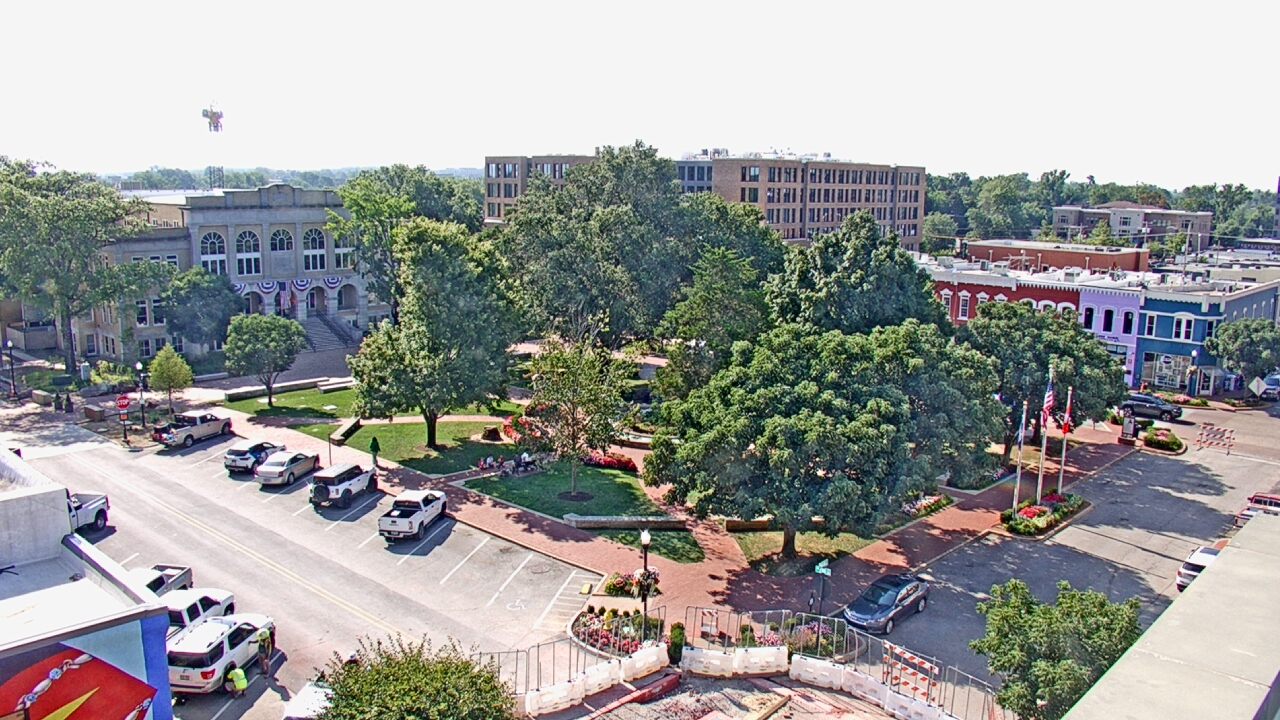 Thumbnail for current weather camera view from Walton�s 5 & 10 in Bentonville, Arkansas