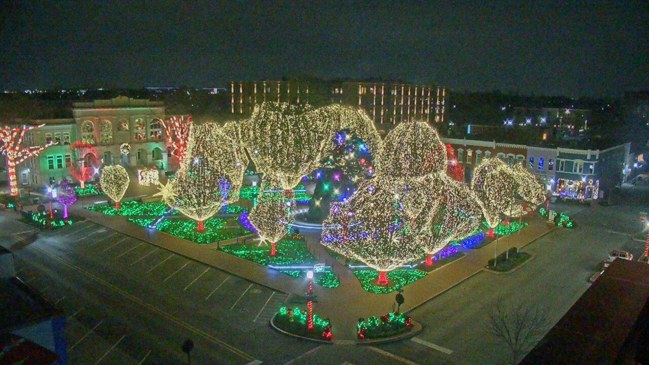 Thumbnail for current weather camera view from Walton�s 5 & 10 in Bentonville, Arkansas