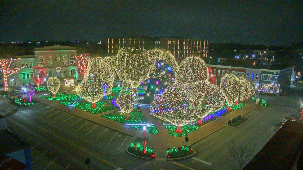 Thumbnail for current weather camera view from Walton�s 5 & 10 in Bentonville, Arkansas