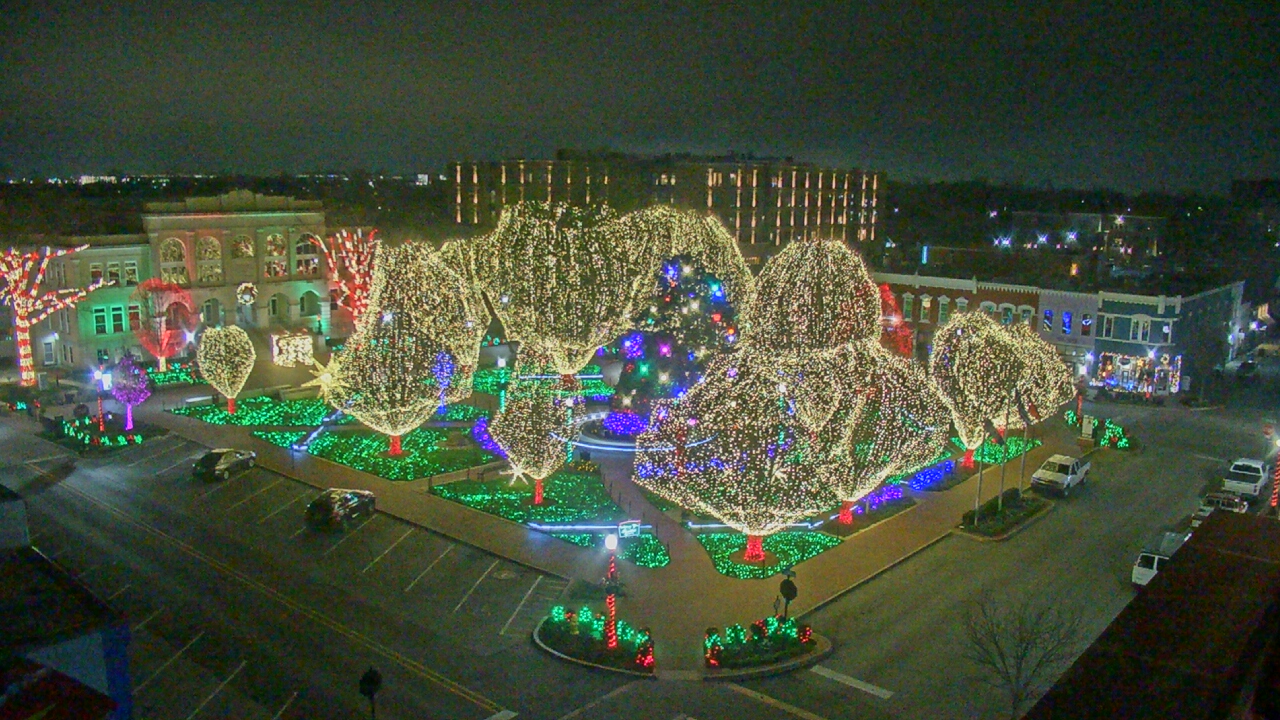 Thumbnail for current weather camera view from Walton�s 5 & 10 in Bentonville, Arkansas