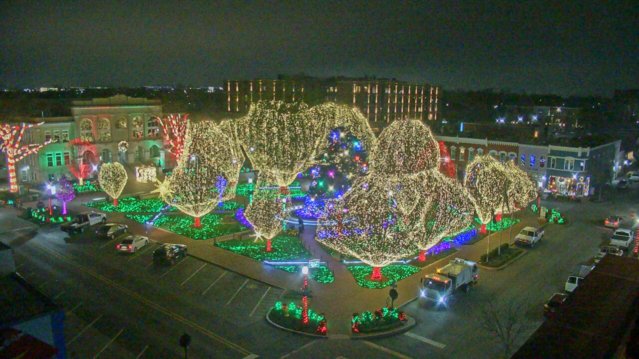 Thumbnail for current weather camera view from Walton�s 5 & 10 in Bentonville, Arkansas