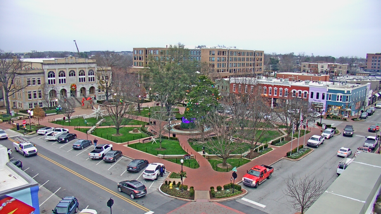 Thumbnail for current weather camera view from Walton�s 5 & 10 in Bentonville, Arkansas