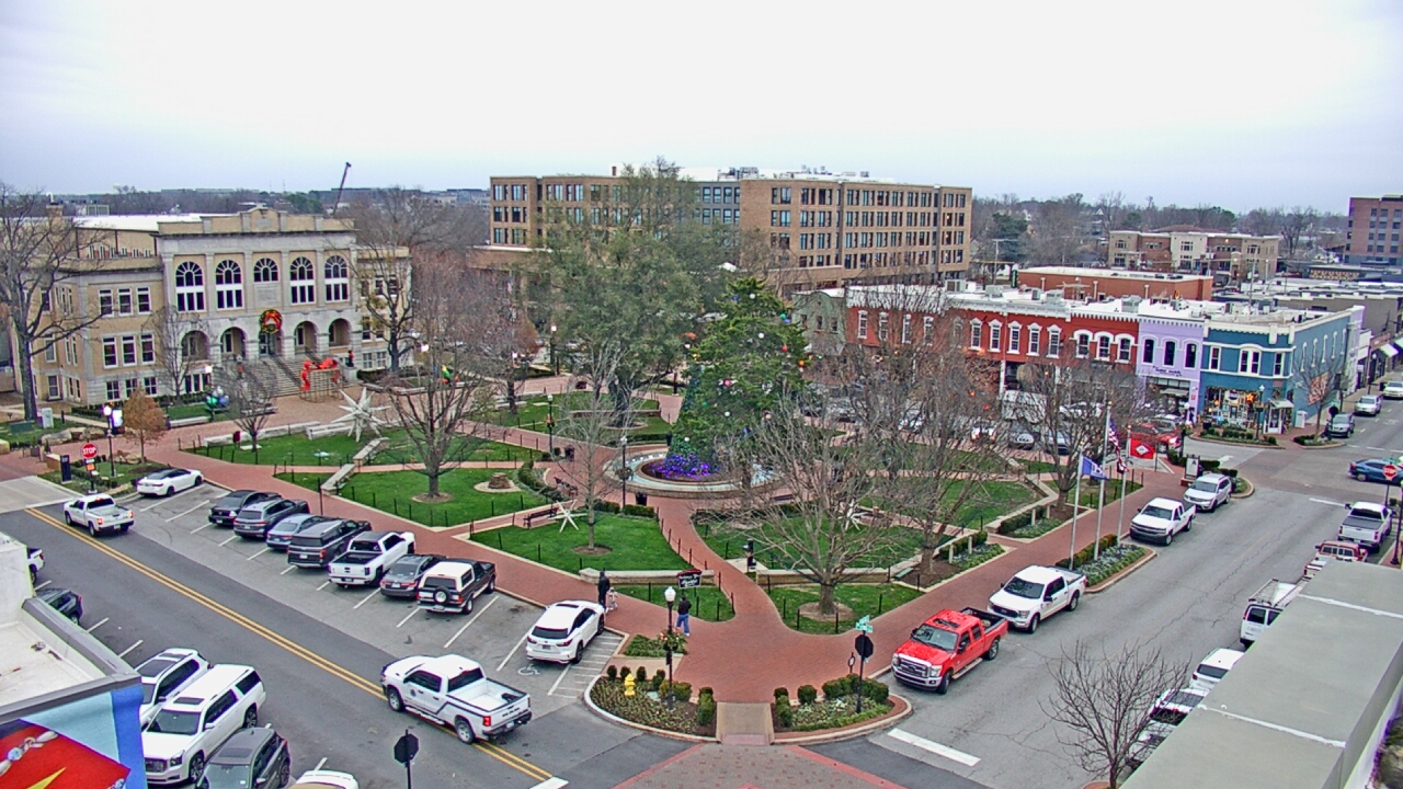 Thumbnail for current weather camera view from Walton�s 5 & 10 in Bentonville, Arkansas