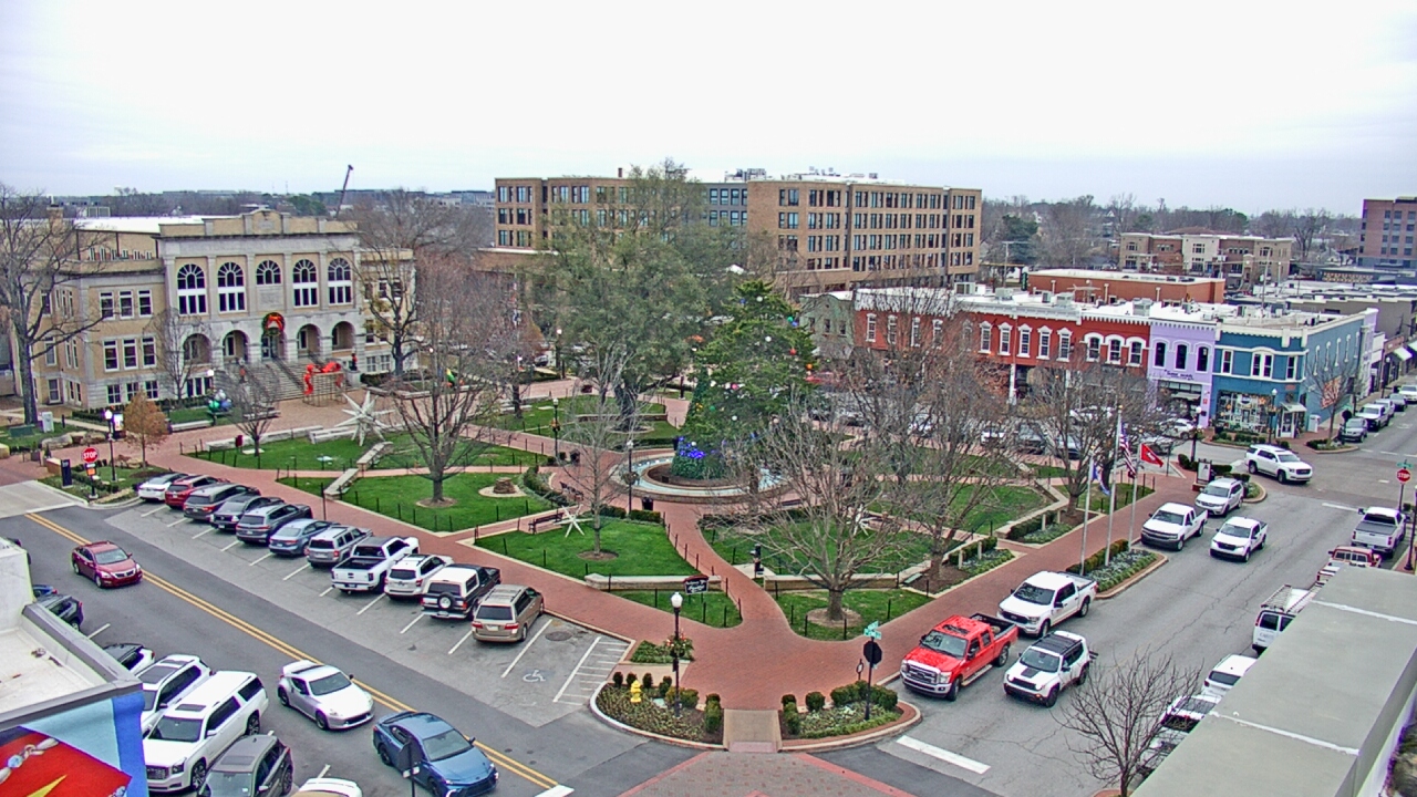 Thumbnail for current weather camera view from Walton�s 5 & 10 in Bentonville, Arkansas