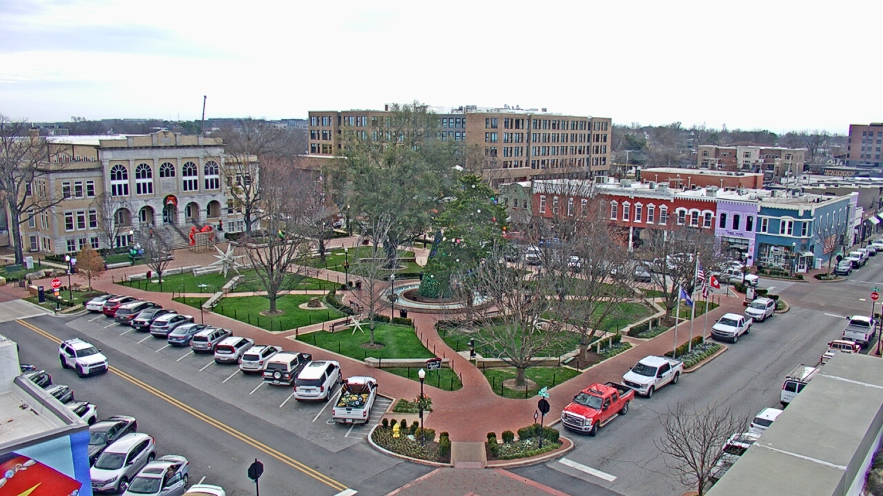 Thumbnail for current weather camera view from Walton�s 5 & 10 in Bentonville, Arkansas