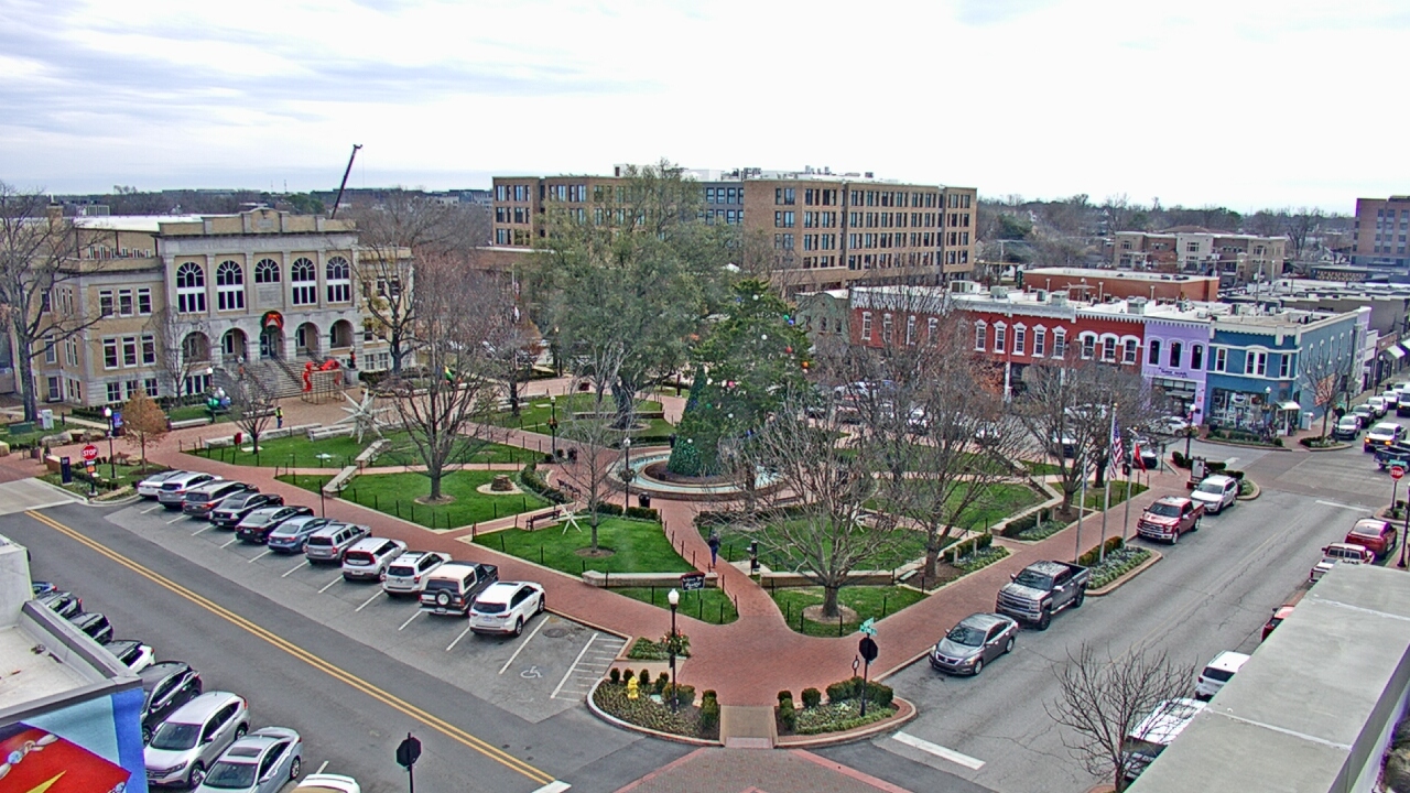 Thumbnail for current weather camera view from Walton�s 5 & 10 in Bentonville, Arkansas