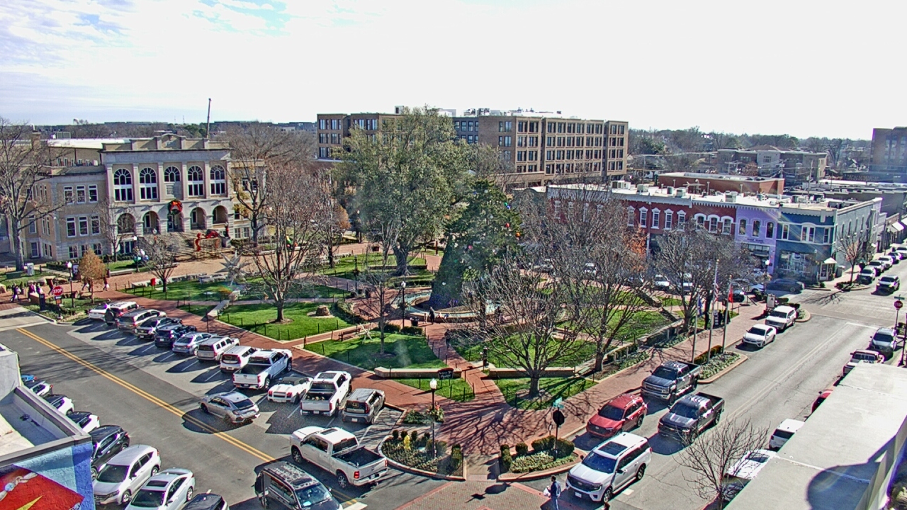 Thumbnail for current weather camera view from Walton�s 5 & 10 in Bentonville, Arkansas