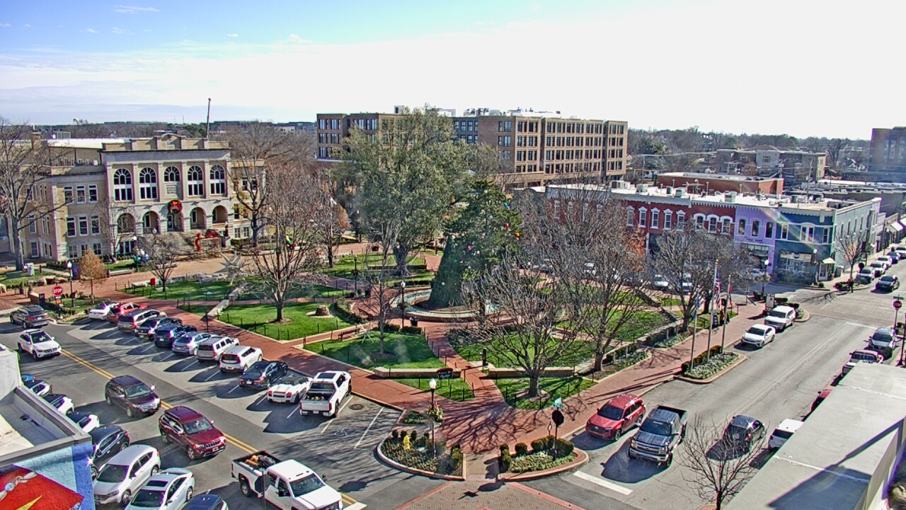 Thumbnail for current weather camera view from Walton�s 5 & 10 in Bentonville, Arkansas