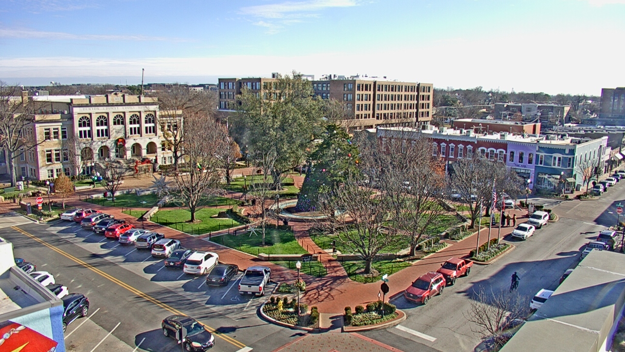 Thumbnail for current weather camera view from Walton�s 5 & 10 in Bentonville, Arkansas