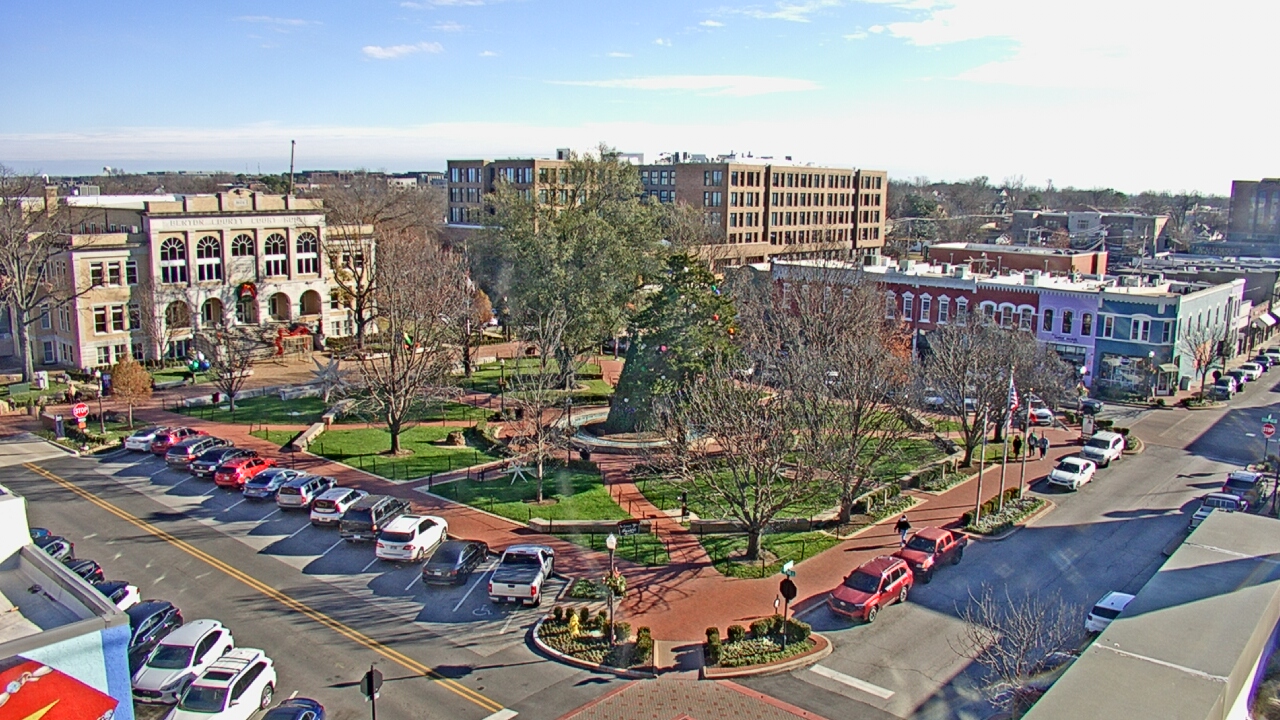 Thumbnail for current weather camera view from Walton�s 5 & 10 in Bentonville, Arkansas