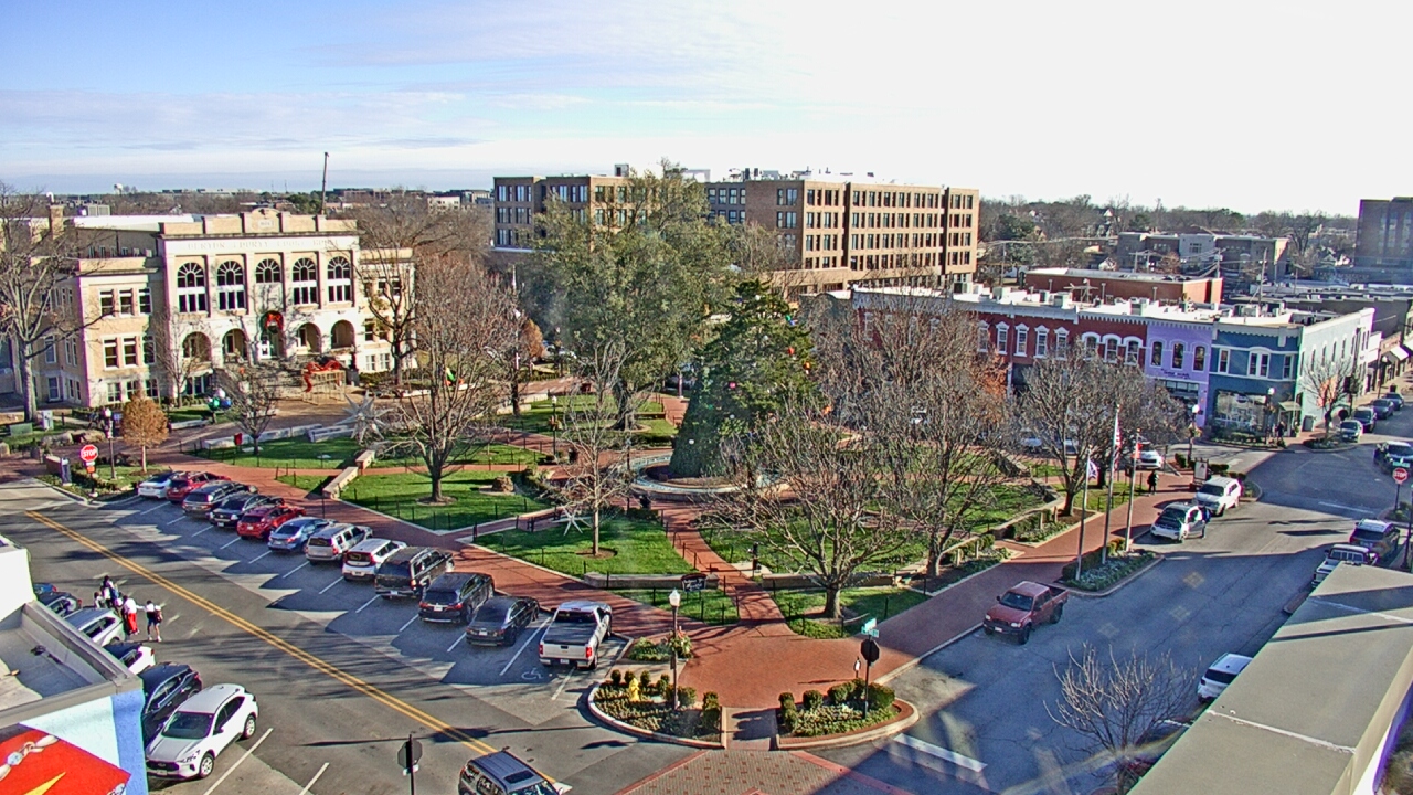 Thumbnail for current weather camera view from Walton�s 5 & 10 in Bentonville, Arkansas