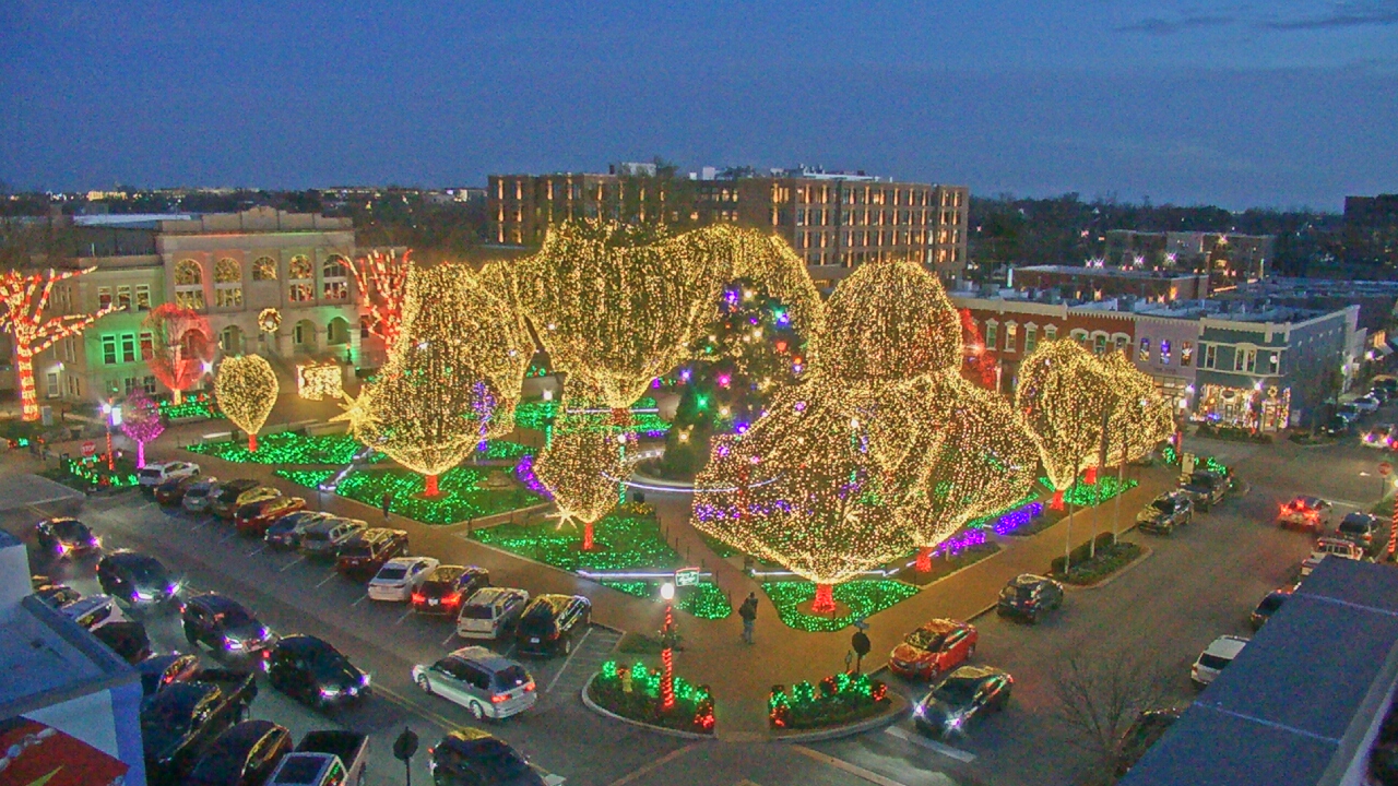 Thumbnail for current weather camera view from Walton�s 5 & 10 in Bentonville, Arkansas