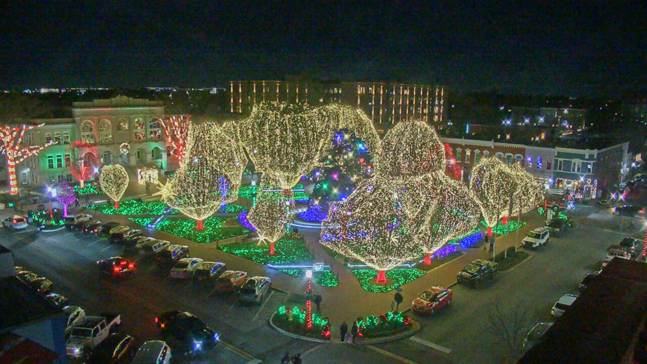 Thumbnail for current weather camera view from Walton�s 5 & 10 in Bentonville, Arkansas