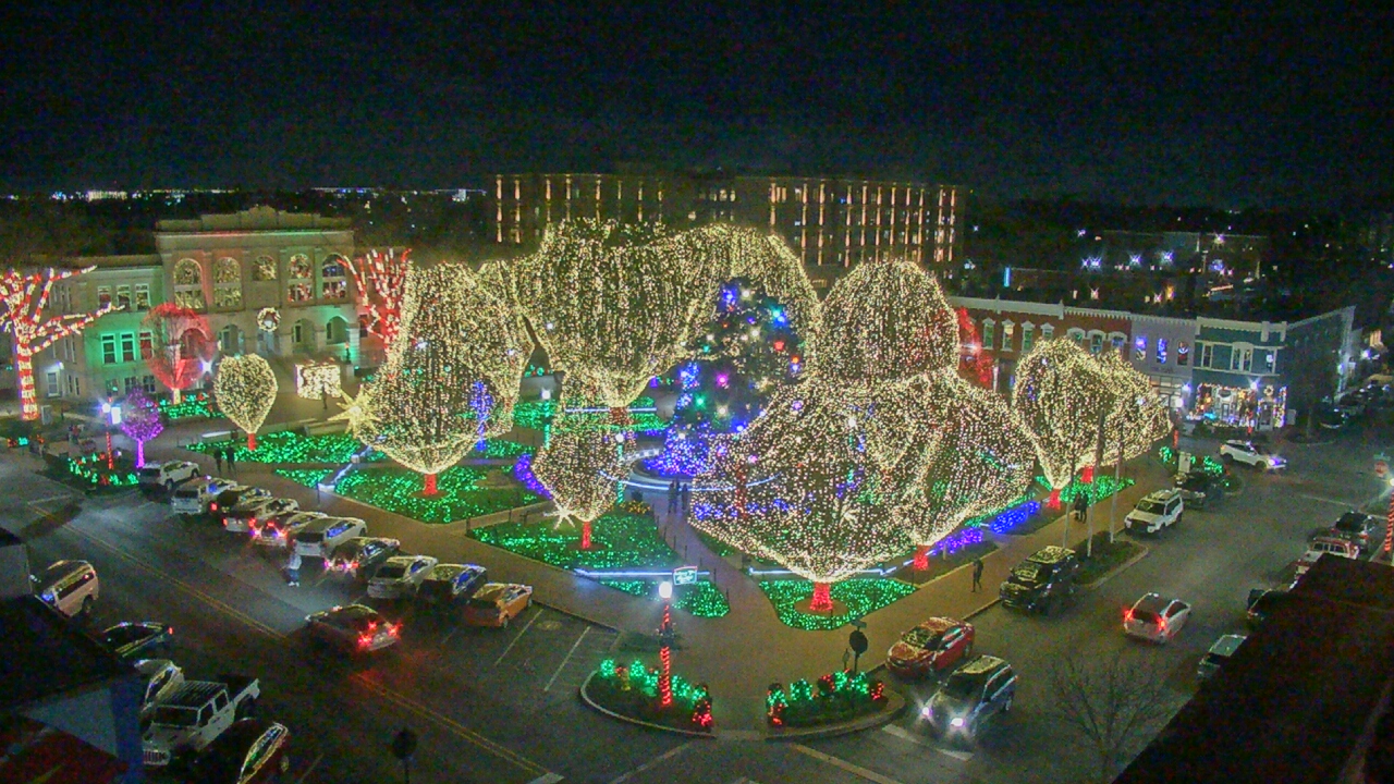 Thumbnail for current weather camera view from Walton�s 5 & 10 in Bentonville, Arkansas