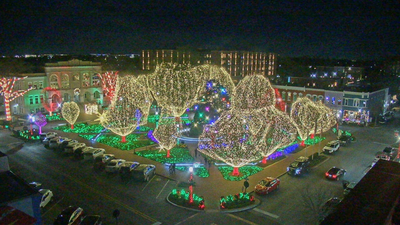 Thumbnail for current weather camera view from Walton�s 5 & 10 in Bentonville, Arkansas