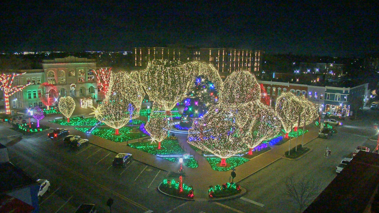 Thumbnail for current weather camera view from Walton�s 5 & 10 in Bentonville, Arkansas