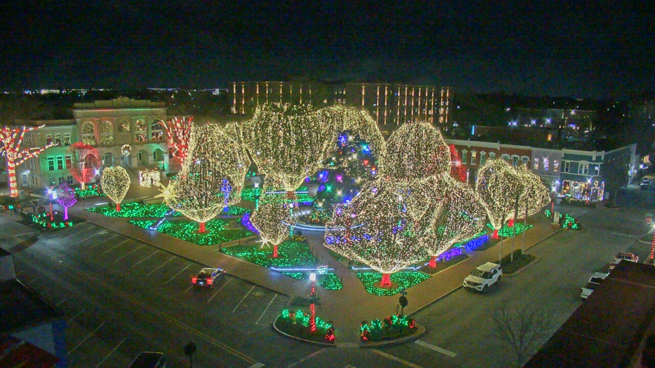 Thumbnail for current weather camera view from Walton�s 5 & 10 in Bentonville, Arkansas