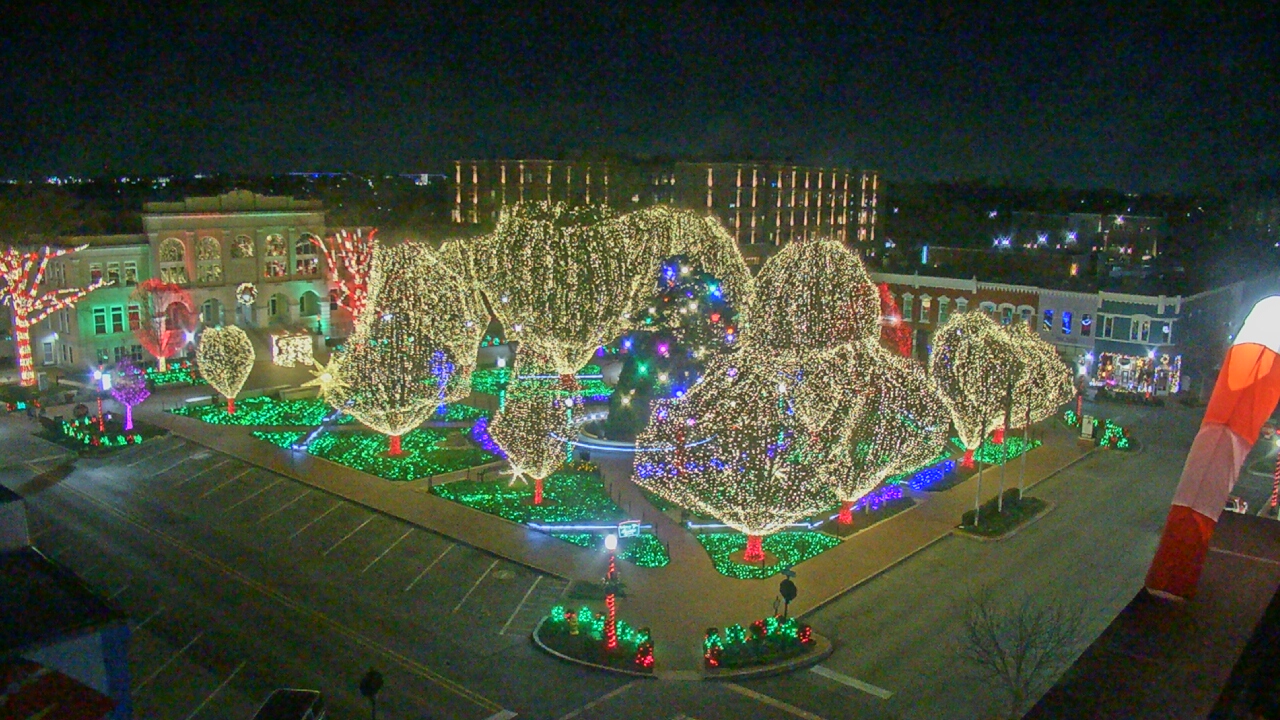 Thumbnail for current weather camera view from Walton�s 5 & 10 in Bentonville, Arkansas