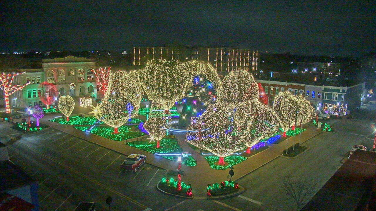 Thumbnail for current weather camera view from Walton�s 5 & 10 in Bentonville, Arkansas