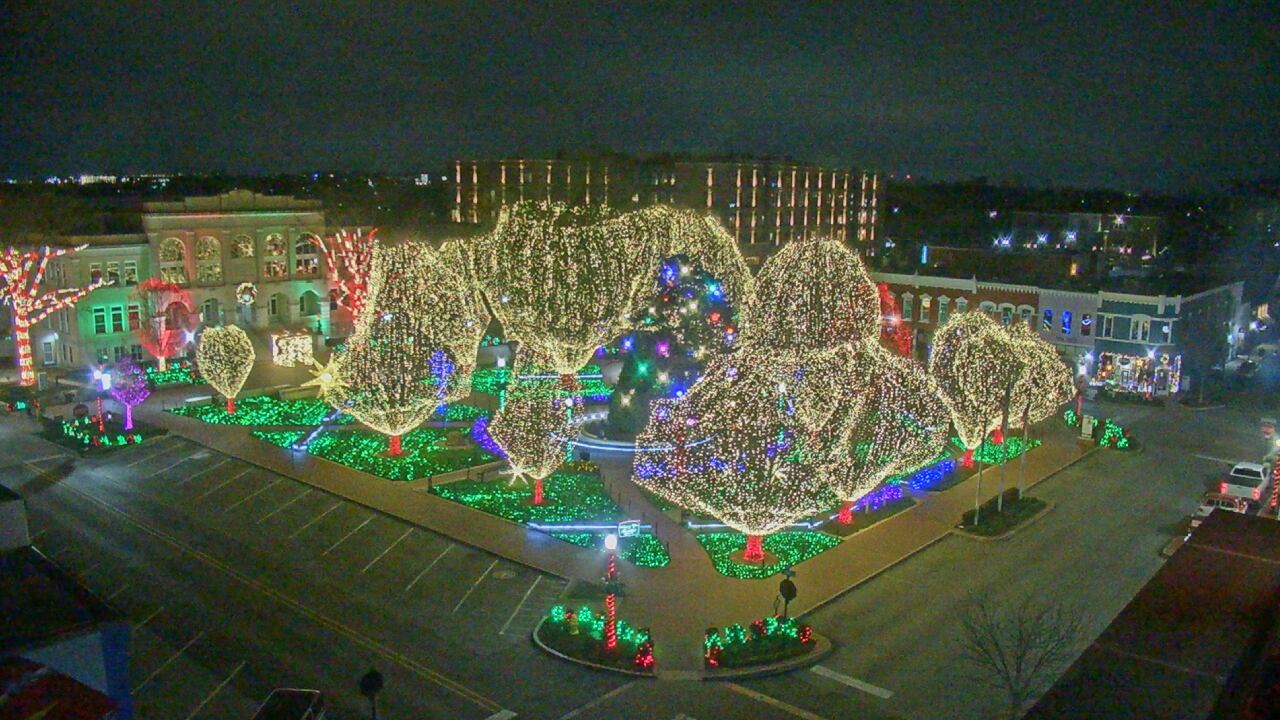 Thumbnail for current weather camera view from Walton�s 5 & 10 in Bentonville, Arkansas