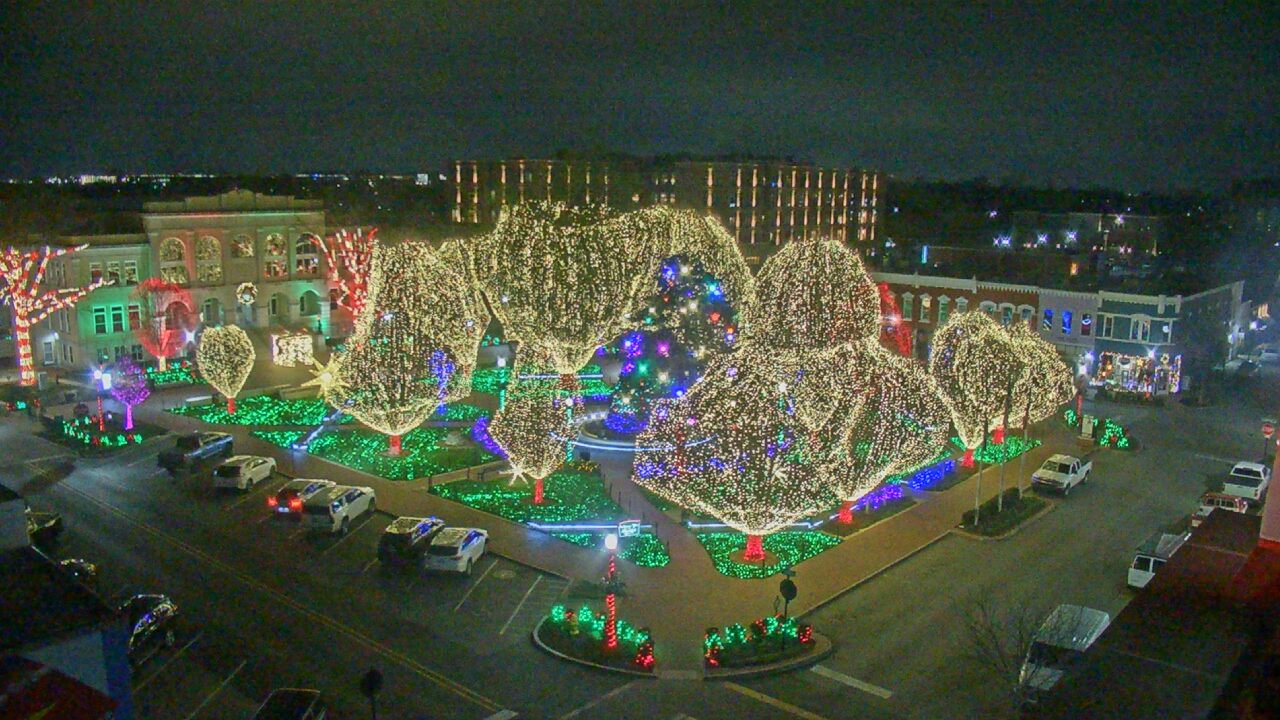 Thumbnail for current weather camera view from Walton�s 5 & 10 in Bentonville, Arkansas