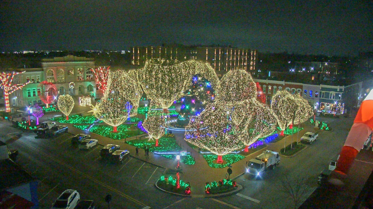 Thumbnail for current weather camera view from Walton�s 5 & 10 in Bentonville, Arkansas