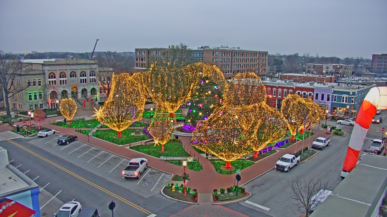 Thumbnail for current weather camera view from Walton�s 5 & 10 in Bentonville, Arkansas