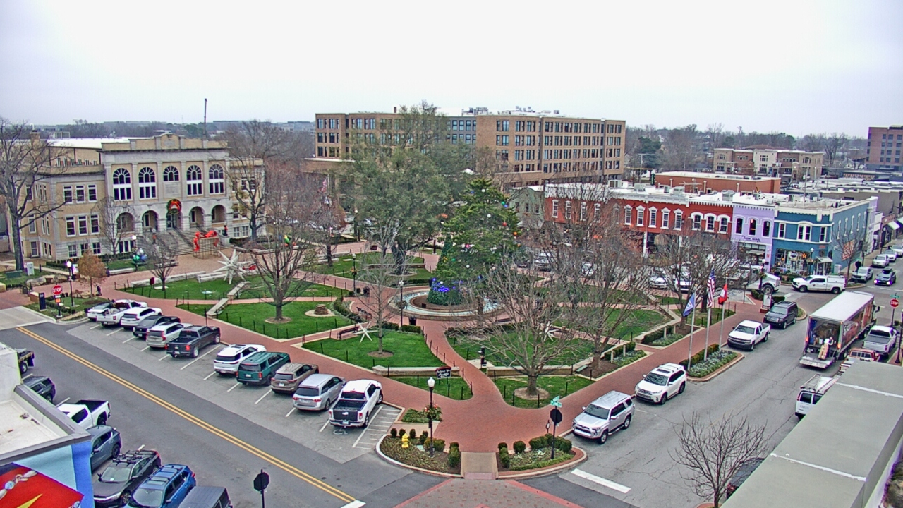 Thumbnail for current weather camera view from Walton�s 5 & 10 in Bentonville, Arkansas