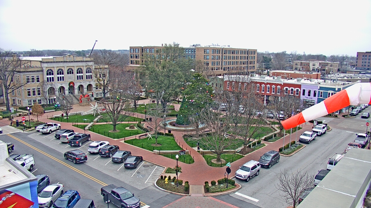 Thumbnail for current weather camera view from Walton�s 5 & 10 in Bentonville, Arkansas