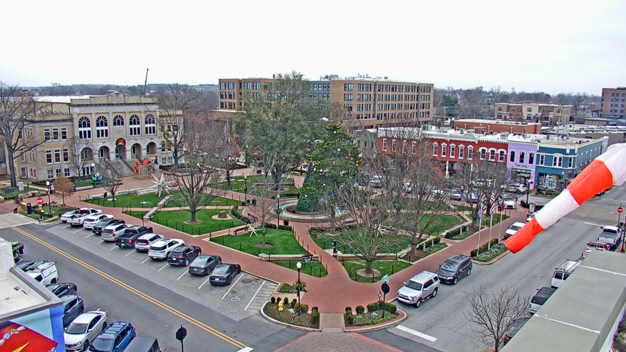 Thumbnail for current weather camera view from Walton�s 5 & 10 in Bentonville, Arkansas