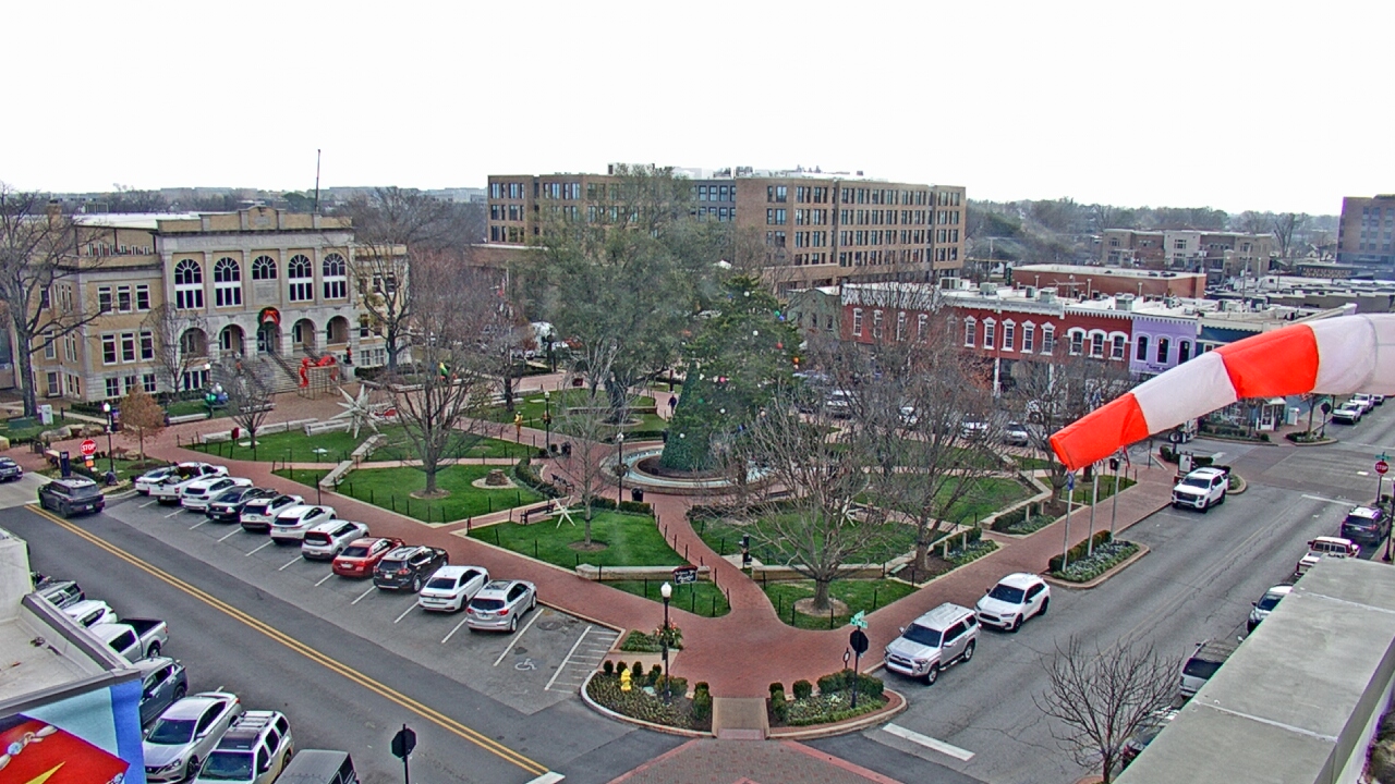 Thumbnail for current weather camera view from Walton�s 5 & 10 in Bentonville, Arkansas