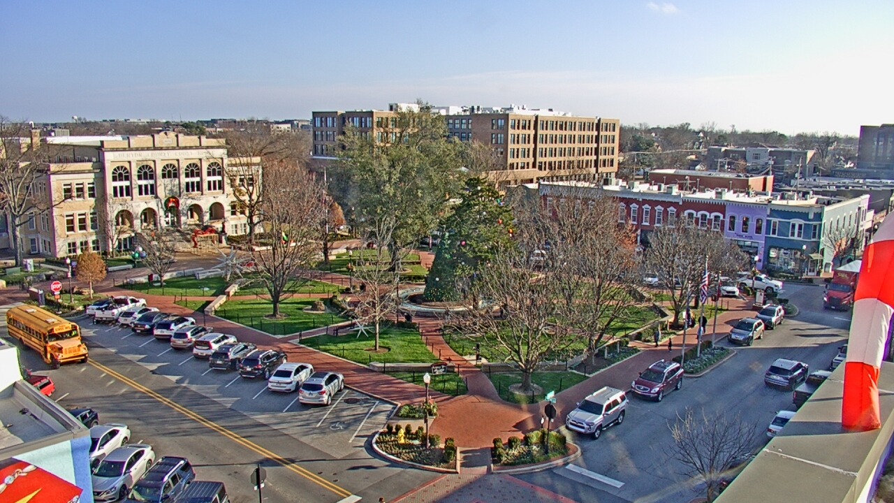 Thumbnail for current weather camera view from Walton�s 5 & 10 in Bentonville, Arkansas