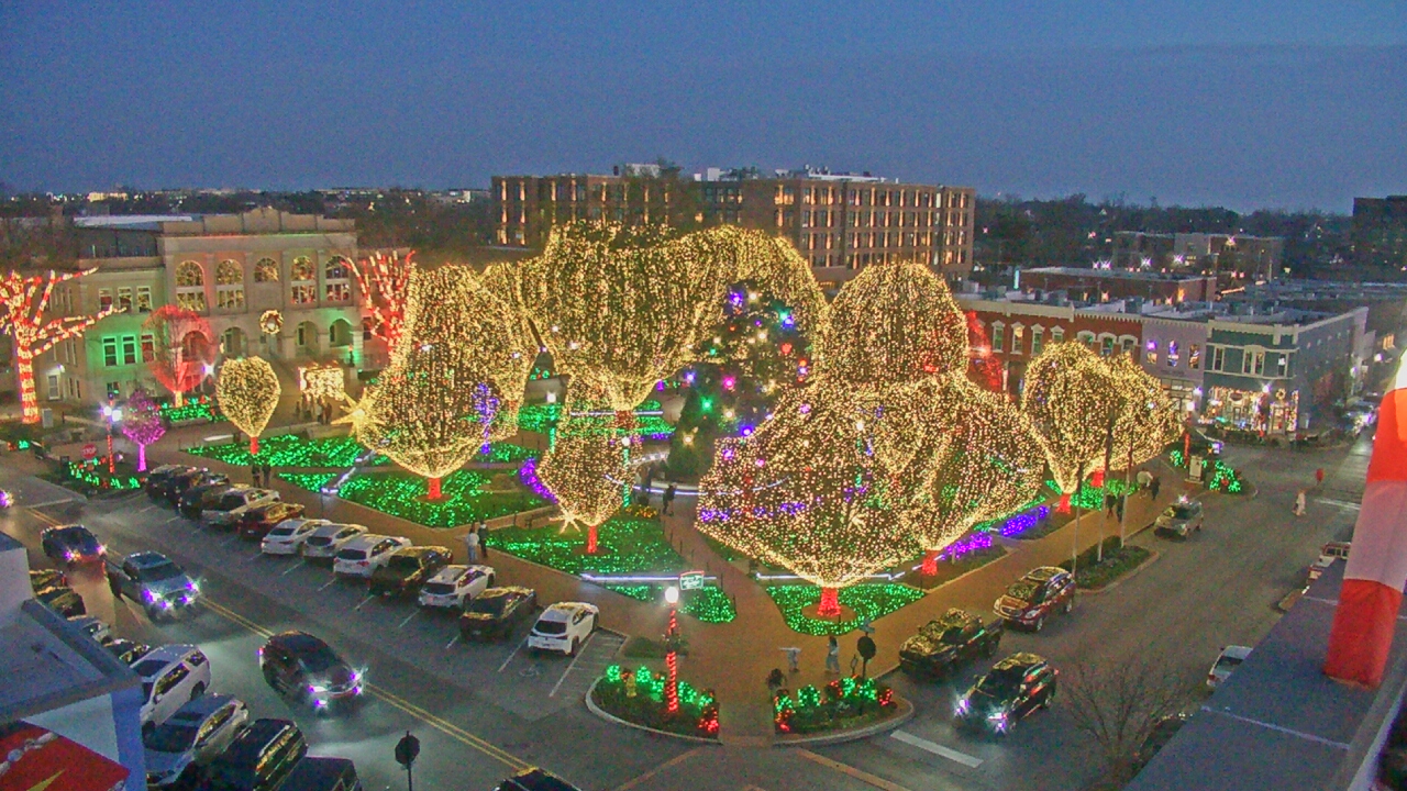 Thumbnail for current weather camera view from Walton�s 5 & 10 in Bentonville, Arkansas