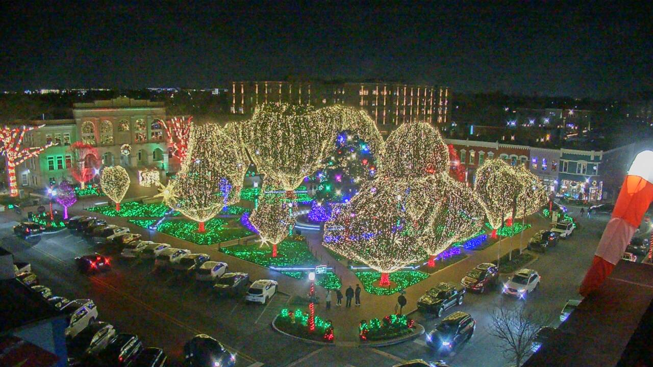 Thumbnail for current weather camera view from Walton�s 5 & 10 in Bentonville, Arkansas