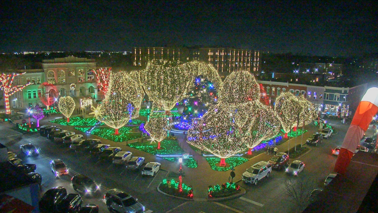 Thumbnail for current weather camera view from Walton�s 5 & 10 in Bentonville, Arkansas