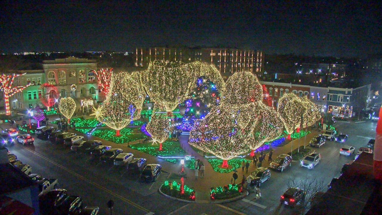 Thumbnail for current weather camera view from Walton�s 5 & 10 in Bentonville, Arkansas