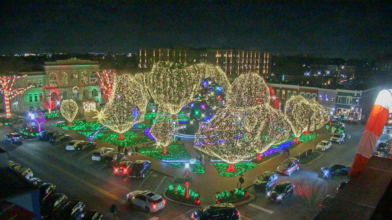 Thumbnail for current weather camera view from Walton�s 5 & 10 in Bentonville, Arkansas