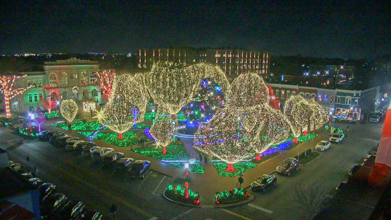 Thumbnail for current weather camera view from Walton�s 5 & 10 in Bentonville, Arkansas