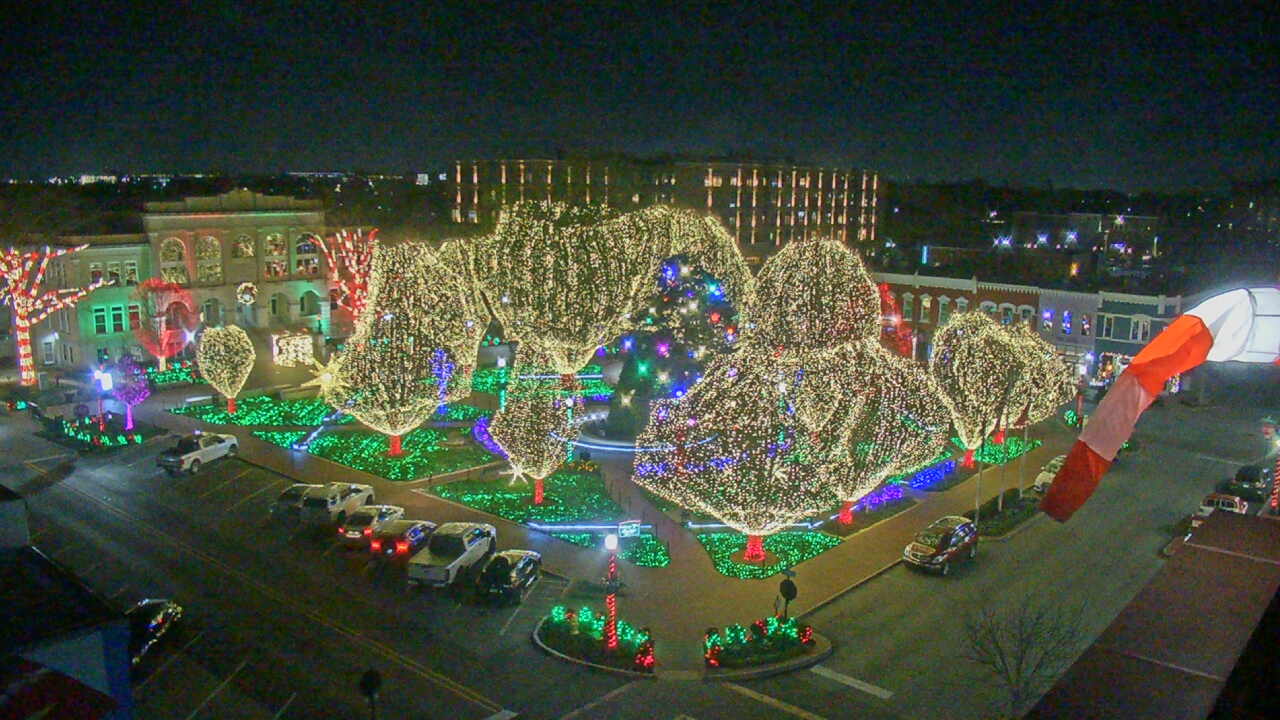 Thumbnail for current weather camera view from Walton�s 5 & 10 in Bentonville, Arkansas