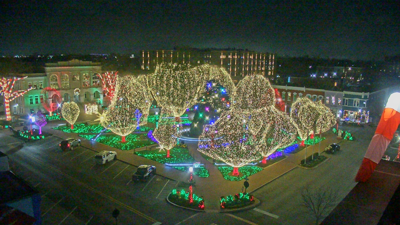 Thumbnail for current weather camera view from Walton�s 5 & 10 in Bentonville, Arkansas