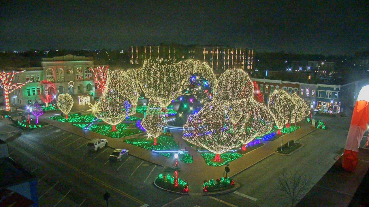 Thumbnail for current weather camera view from Walton�s 5 & 10 in Bentonville, Arkansas