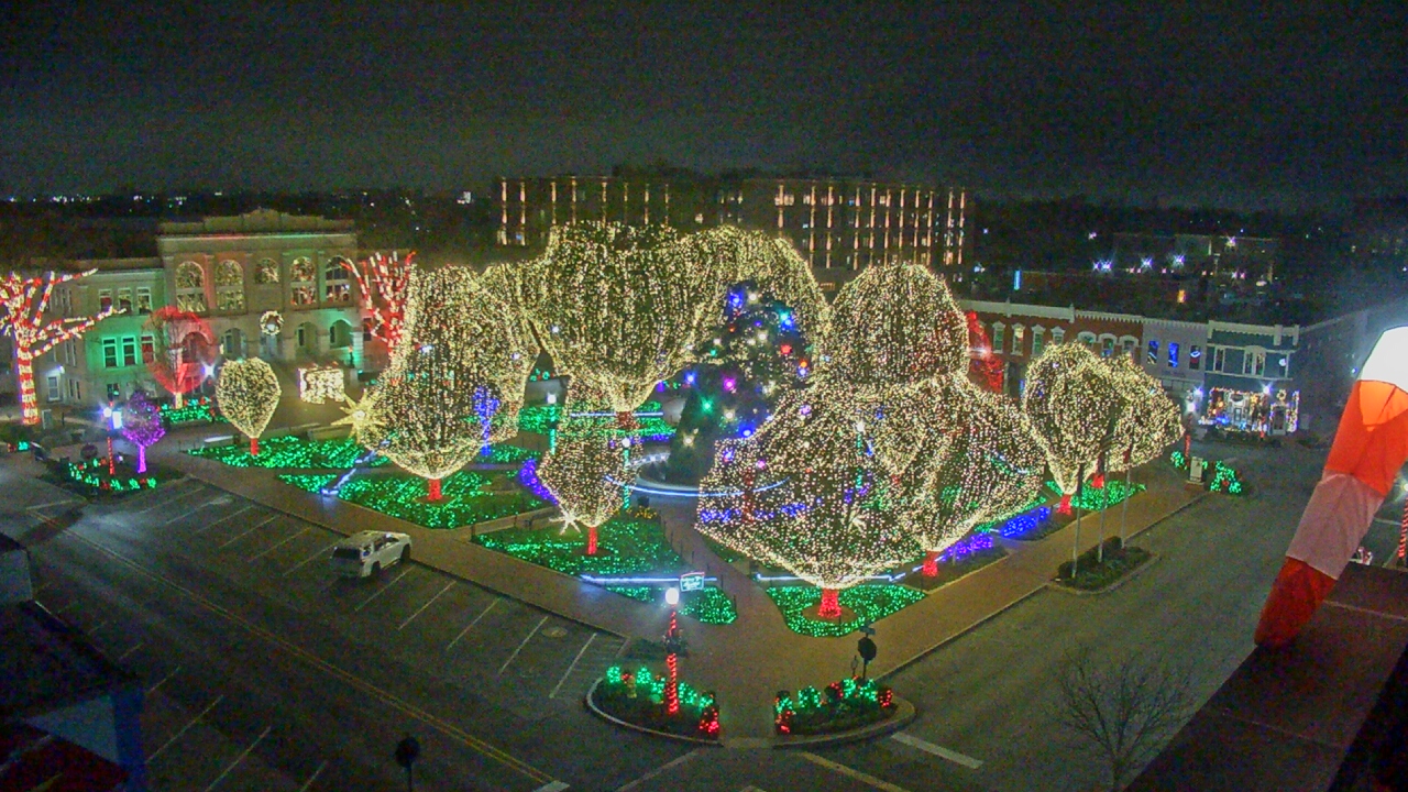 Thumbnail for current weather camera view from Walton�s 5 & 10 in Bentonville, Arkansas