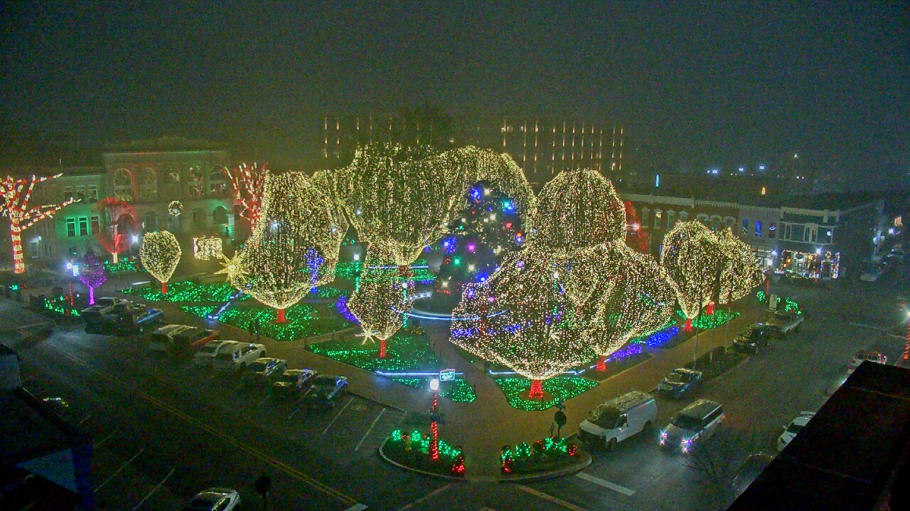 Thumbnail for current weather camera view from Walton�s 5 & 10 in Bentonville, Arkansas