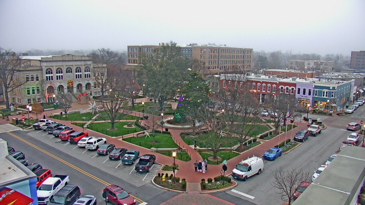 Thumbnail for current weather camera view from Walton�s 5 & 10 in Bentonville, Arkansas