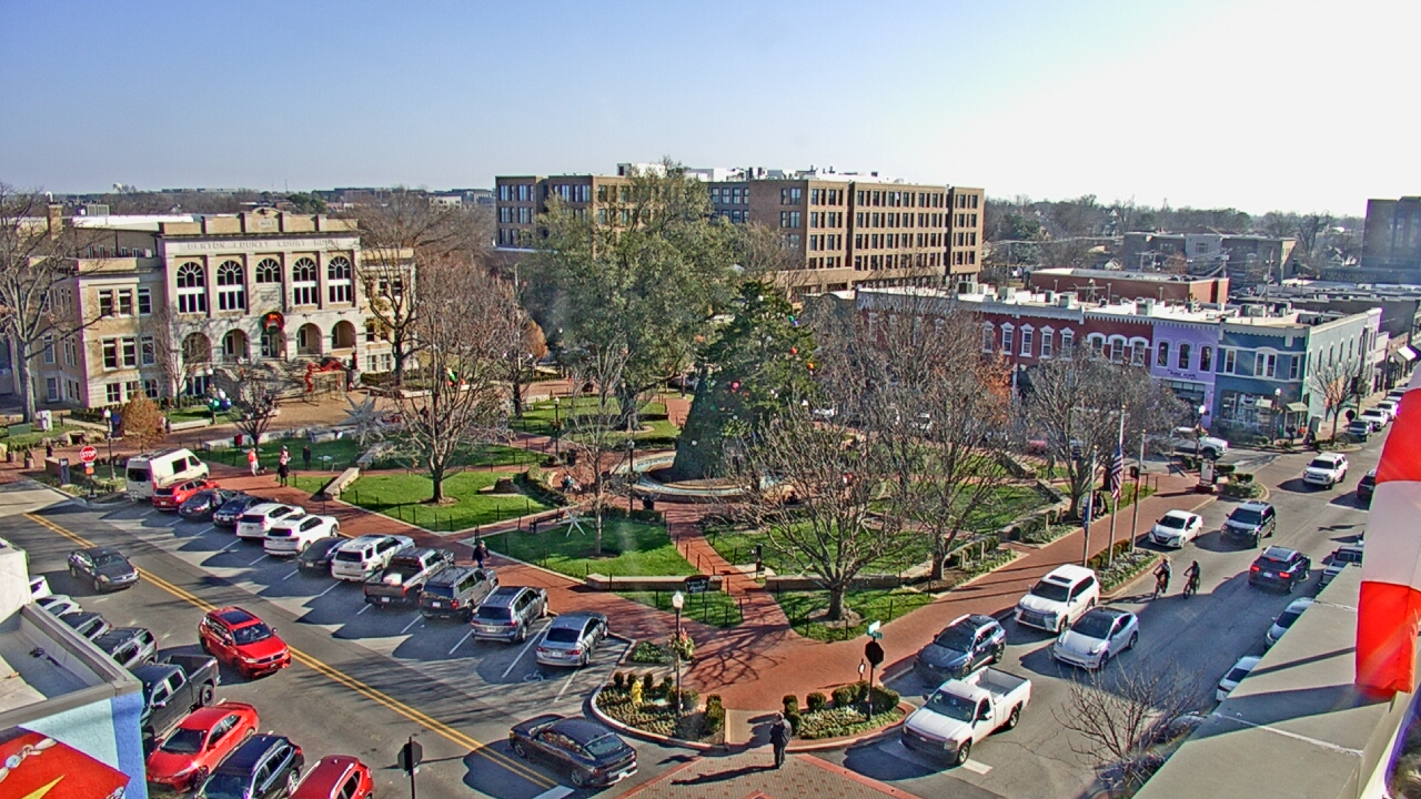 Thumbnail for current weather camera view from Walton�s 5 & 10 in Bentonville, Arkansas