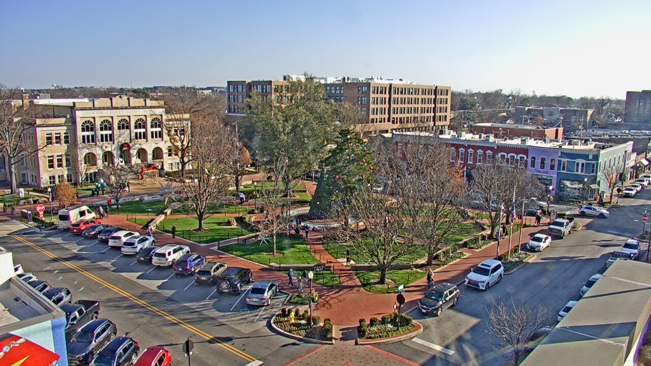 Thumbnail for current weather camera view from Walton�s 5 & 10 in Bentonville, Arkansas