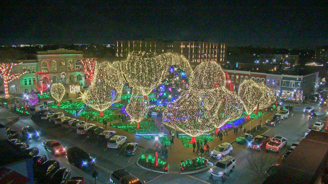 Thumbnail for current weather camera view from Walton�s 5 & 10 in Bentonville, Arkansas